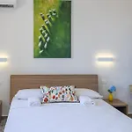 Castel Perollo By Biddizzi Rari - Blu, Rosa E - In Centro Storico Di Accommodatie bij particulieren *