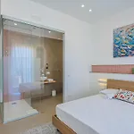 Castel Perollo By Biddizzi Rari - Blu, Rosa E - In Centro Storico Di