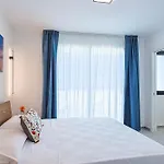Castel Perollo By Biddizzi Rari - Blu, Rosa E - In Centro Storico Di Accommodatie bij particulieren