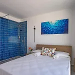 Castel Perollo By Biddizzi Rari - Blu, Rosa E - In Centro Storico Di *