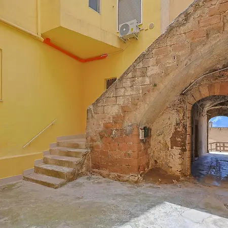 Castel Perollo By Biddizzi Rari - Blu, Rosa E - In Centro Storico Di Kwatera prywatna