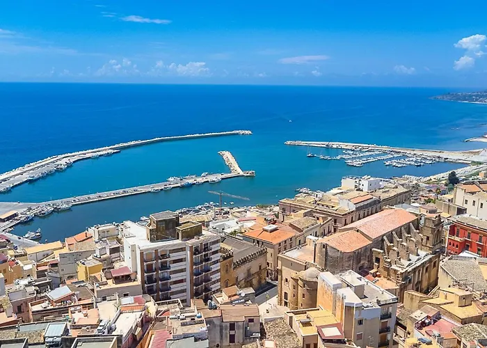 Kwatera prywatna Castel Perollo By Biddizzi Rari - Blu, Rosa E - In Centro Storico Di Sciacca
