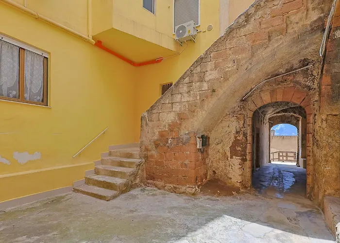 Castel Perollo By Biddizzi Rari - Blu, Rosa E - In Centro Storico Di Kwatera prywatna