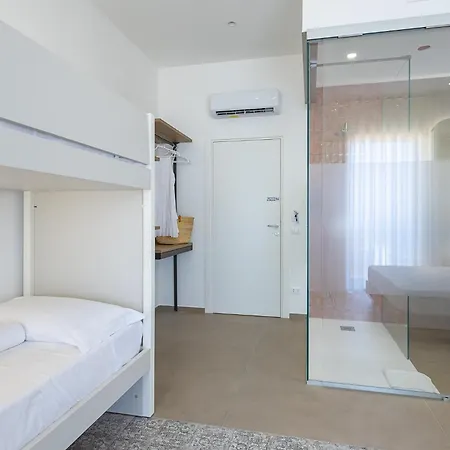 Castel Perollo By Biddizzi Rari - Blu, Rosa E - In Centro Storico Di בית אירוח שאקה